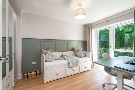 Brennanstown Square, Cabinteely, Dublin 18, D18 F903 - Photo 3