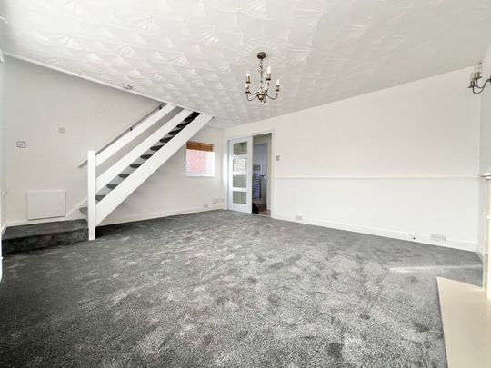 Lynden Avenue - Photo 1