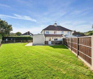 Mayles Close, Wickham, PO17 - Photo 2