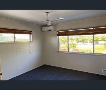4/1 Adrian Street, West Mackay, Qld 4740 - Photo 5