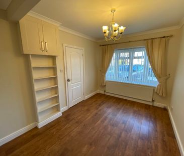 King George Court, Swansea, SA2 - Photo 5