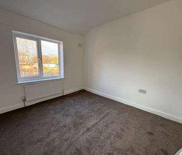 St. Annes Drive, Denton, Manchester, M34 - Photo 4