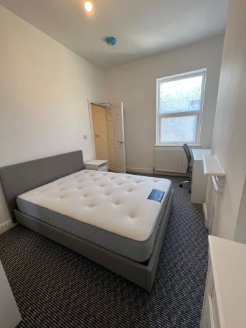 3 Bed Terraced House, Alpha Street West, M6 - Photo 5