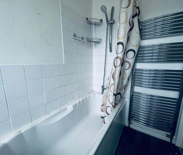 3 bedroom end of terrace house to rent - Photo 5