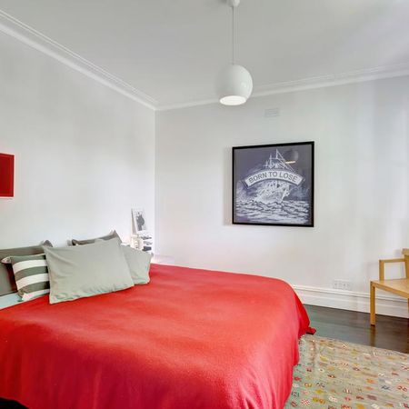 Polished & Prestigious - Photo 4