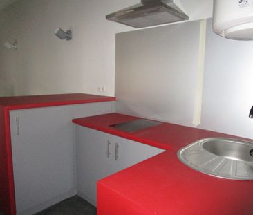 Location Appartement 1 pièce 23m² - Photo 2