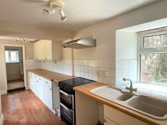 Lowton, Taunton, Somerset - Photo 1