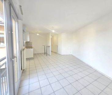 Appartement T2 de 50.54 m2 hab. Centre Village 69630 CHAPONO - Photo 3