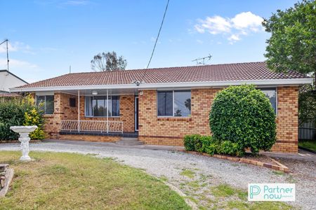 15 Kathleen Street, TAMWORTH NSW 2340 - Photo 4