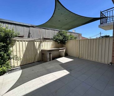 8/96 Duntroon Street Hurlstone Park - Photo 3