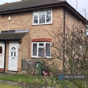 2 bedroom end of terrace house to rent - Photo 2