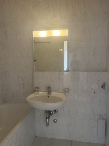Appartement 4 pièces, 1219 Châtelaine - Photo 2