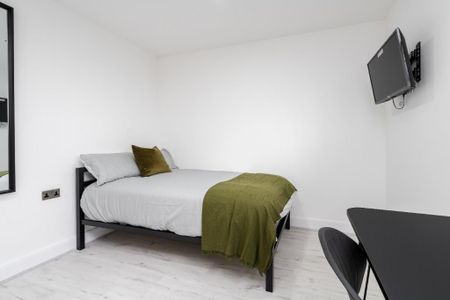 6 bedroom house to rent - Photo 4