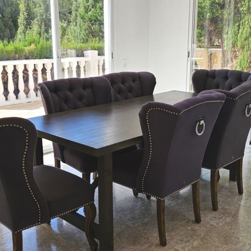 VILLA IN ALBIR FOR RENT - Photo 1