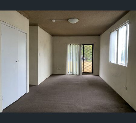 2/26 Chamberlain Street, Campbelltown, NSW 2560 - Photo 2