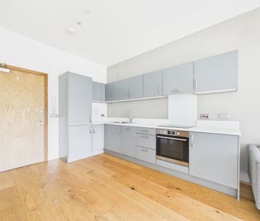 1 bedroom ground floor flat to rent - Photo 3