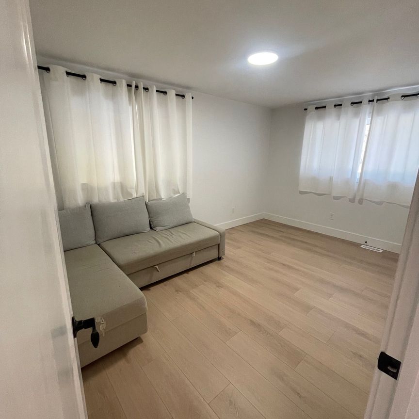 For Lease - 1162 Nelson Street Unit# Main, Oshawa, Ontario - Photo 1