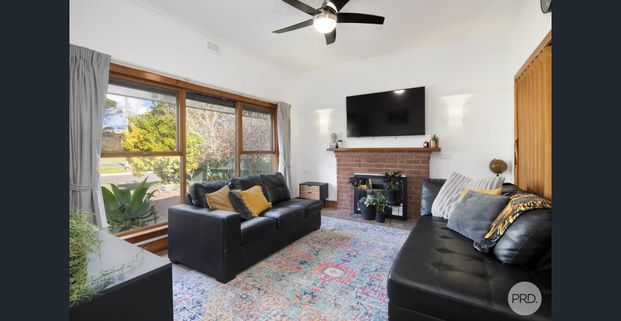 2 BEDROOM HOME NEAR LAKE WENDOUREE WITH FULLY RENOVATED KITCHEN AND BATHROOM - Photo 1