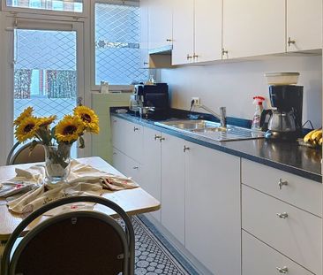 Gelijkvloers tweeslaapkamer appartement met garage in Tielt - Foto 4