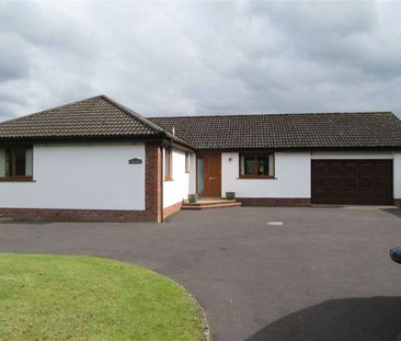 An attractive well presented bungalow on the edge of Thornhill with... - Photo 2