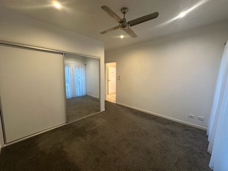 3/61 Laidlaw Parade, East Brisbane QLD 4169 - Apartment For Rent - $450 | Domain - Photo 5