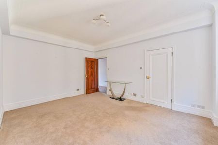 3 bedroom flat to rent - Photo 4