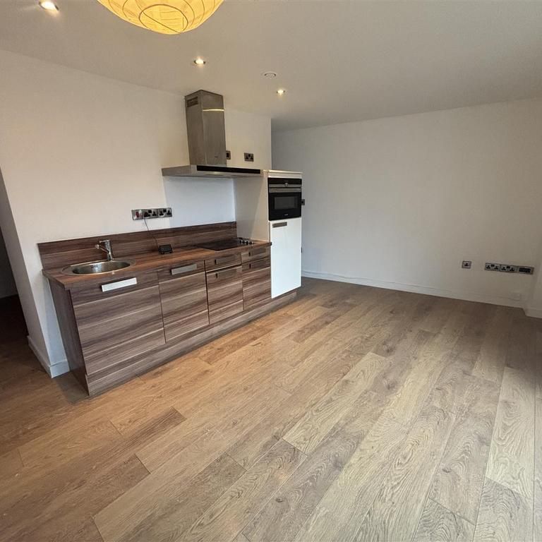 1 bedroom apartment to rent - Photo 1