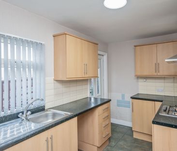 2 Bedroom - Photo 4