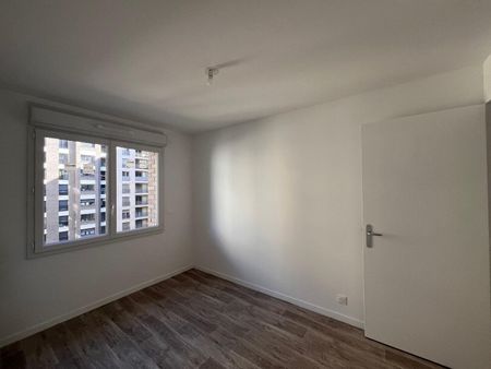 location Appartement T4 DE 78.4m² À BOBIGNY - Photo 5