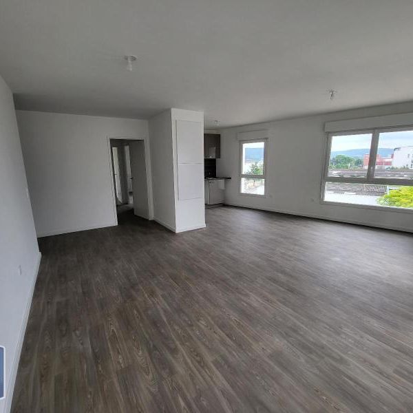 Location Appartement 4 pièces 86m² SOTTEVILLE LES ROUEN 76300 - Photo 1