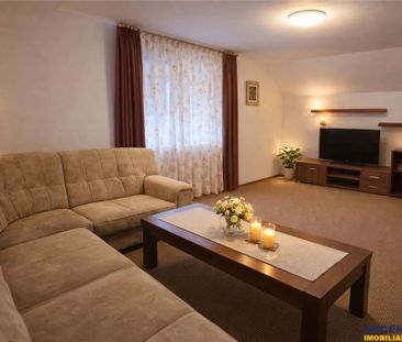 Vila cu 5 camere si garaj propriu, Centrul Istoric Drumul P - Photo 2