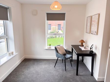 2 bedroom semi-detached house to rent - Photo 2