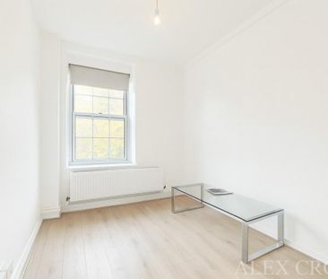 3 bedroom flat to rent - Photo 6