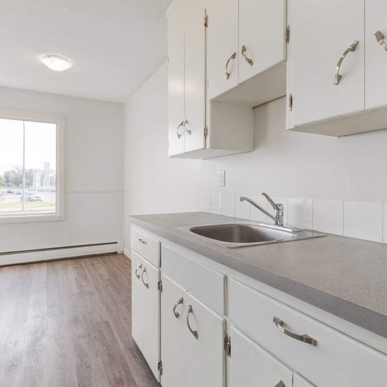 Classic Suite - 1 Bedroom - Photo 1