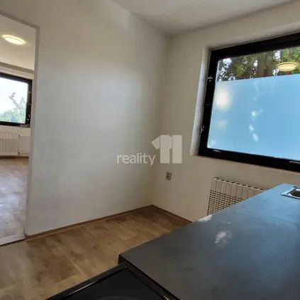 Pronájem, byt 1+1, 32 m - Фото 1