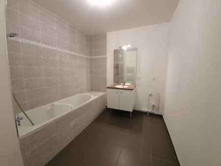 Location Appartement 3 pièces 64m² MARCQ EN BAROEUL 59700 - Photo 4