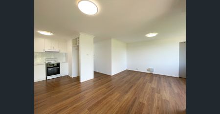 BRIGHT & VIBRANT UNIT WITH VIEWS - Photo 2