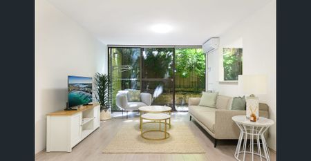 Modern 3 Bedroom Townhouse with Courtyard in Prime North Sydney Location - Photo 2