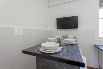 Room with views in Avenida Gran Vía Germanías