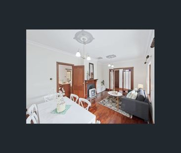 Stylish Character Home in Prime Prospect Location - Photo 2