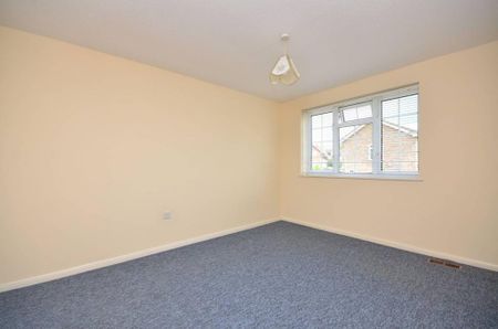 3 bedroom semi-detached house to rent - Photo 4