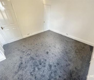 2 Bed Terraced House, Cowper Street, LU1 - Photo 4