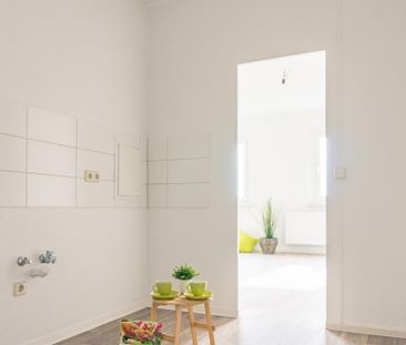 Neu sanierte 3-Raum-Erdgeschosswohnung mit Wanne - Photo 1