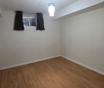 For Lease - 16 Lynwood Court, Brampton, Ontario - Photo 3