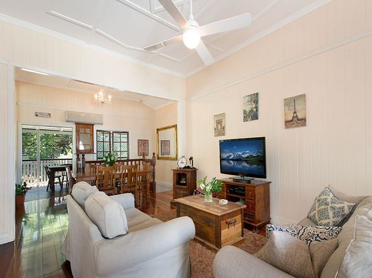 27 Armentieres St, Kedron QLD 4031 - House For Rent | Domain - Photo 1