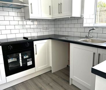 Available now, Ouzelwell Hall Farm Cottage is a recently refurbishe... - Photo 3