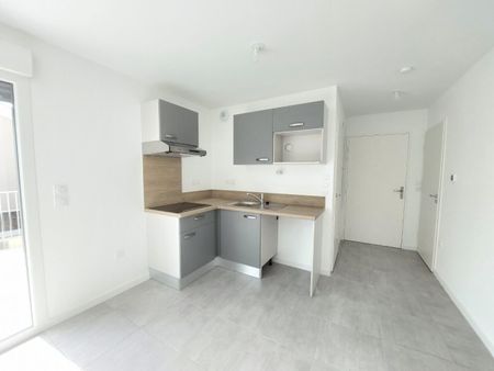 location Appartement T2 DE 42.89m² À LA ROCHELLE - Photo 4