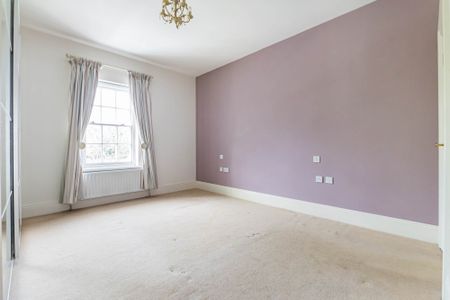 5 Royal Park Avenue, HILLSBOROUGH, BT26 6SL - Photo 5