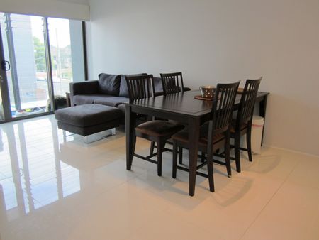DREAM LOCATION! 1 BED + LARGE STUDY! - Photo 5