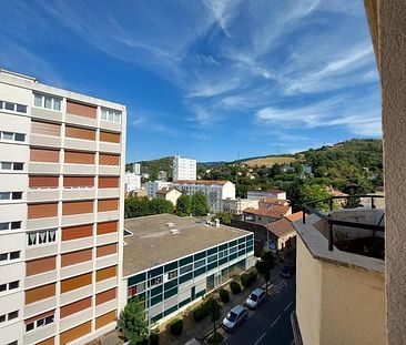 : Appartement 34.57 m² à SAINT-ETIENNE - Photo 2